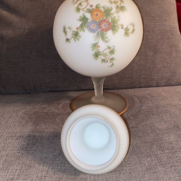 Vtg Frosted Satin Bristol Glass Pedestal Apothecary Globe Jar Handpainted Floral - Picture 5 of 8